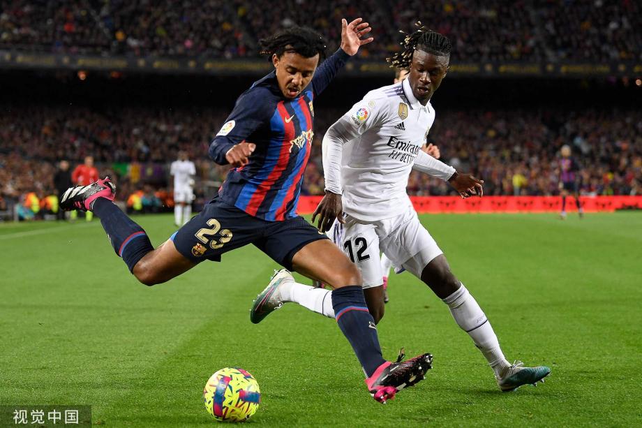 正好构成两 正好构成两