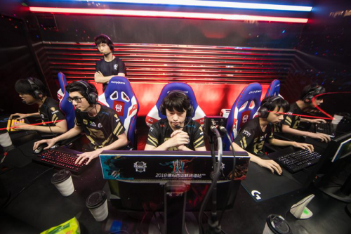 尽管这仅仅 尽管这仅仅